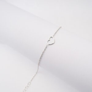 Bracciale con cuore piccolo a filo in oro bianco 18kt