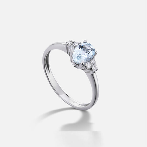 Anello Acquamarina ovale 7×5 in oro 18kt e diamanti – Nihama