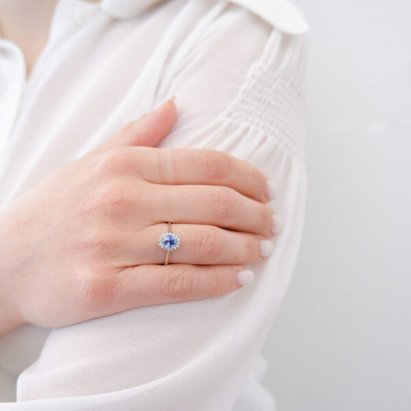 Anello Mini Kate Zaffiro Blu Ceylon e Diamanti - immagine 3