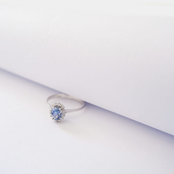 Anello Mini Kate Zaffiro Blu Ceylon e Diamanti