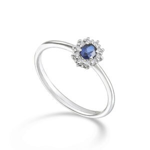 KATE - Anello Zaffiro ovale 4×3 in oro 18kt e diamanti – Nihama