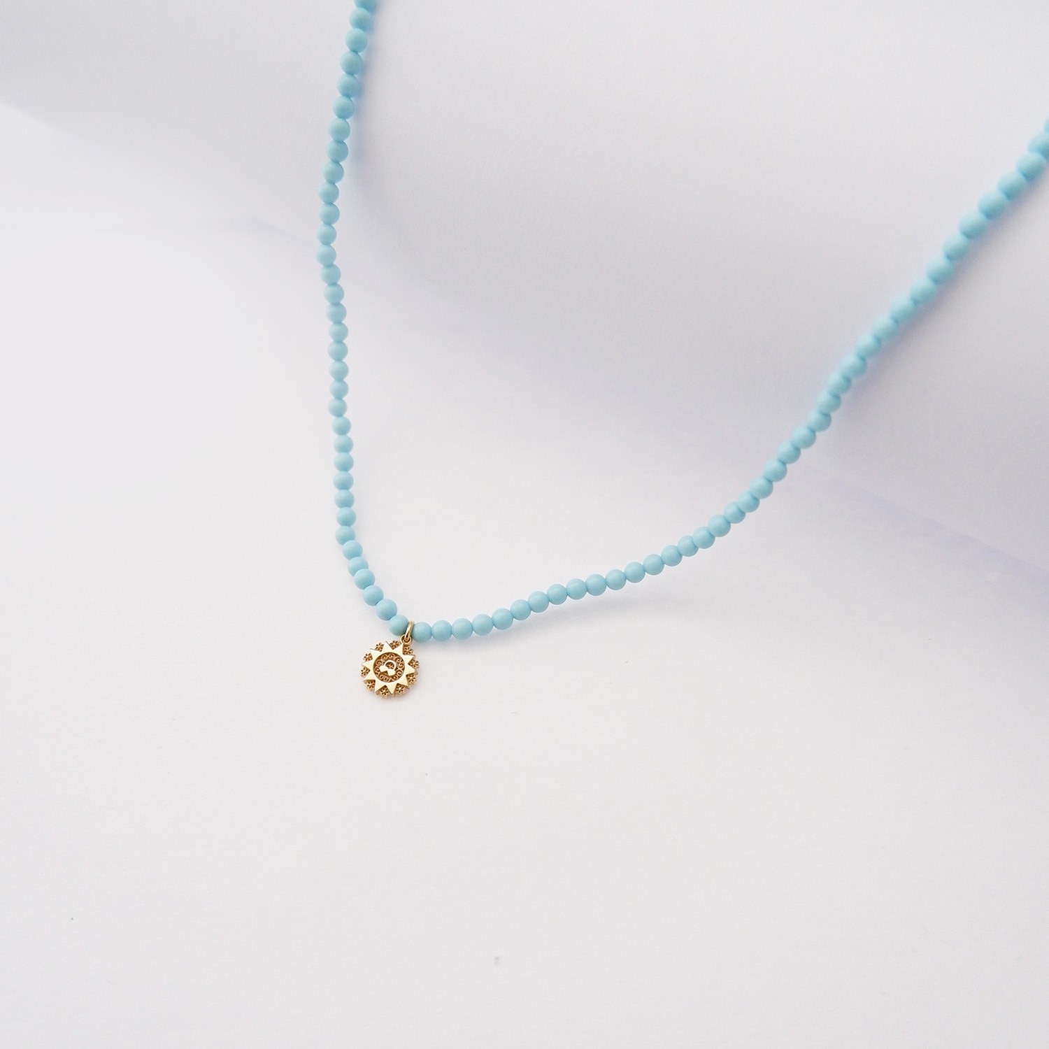 Filo Mini Presentosa 2 Cuori in oro 18kt e perline di Turchese