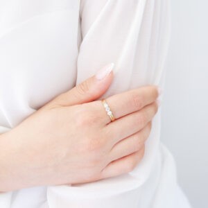 Anello Trilogy 6 punte in oro giallo 18kt e zirconi