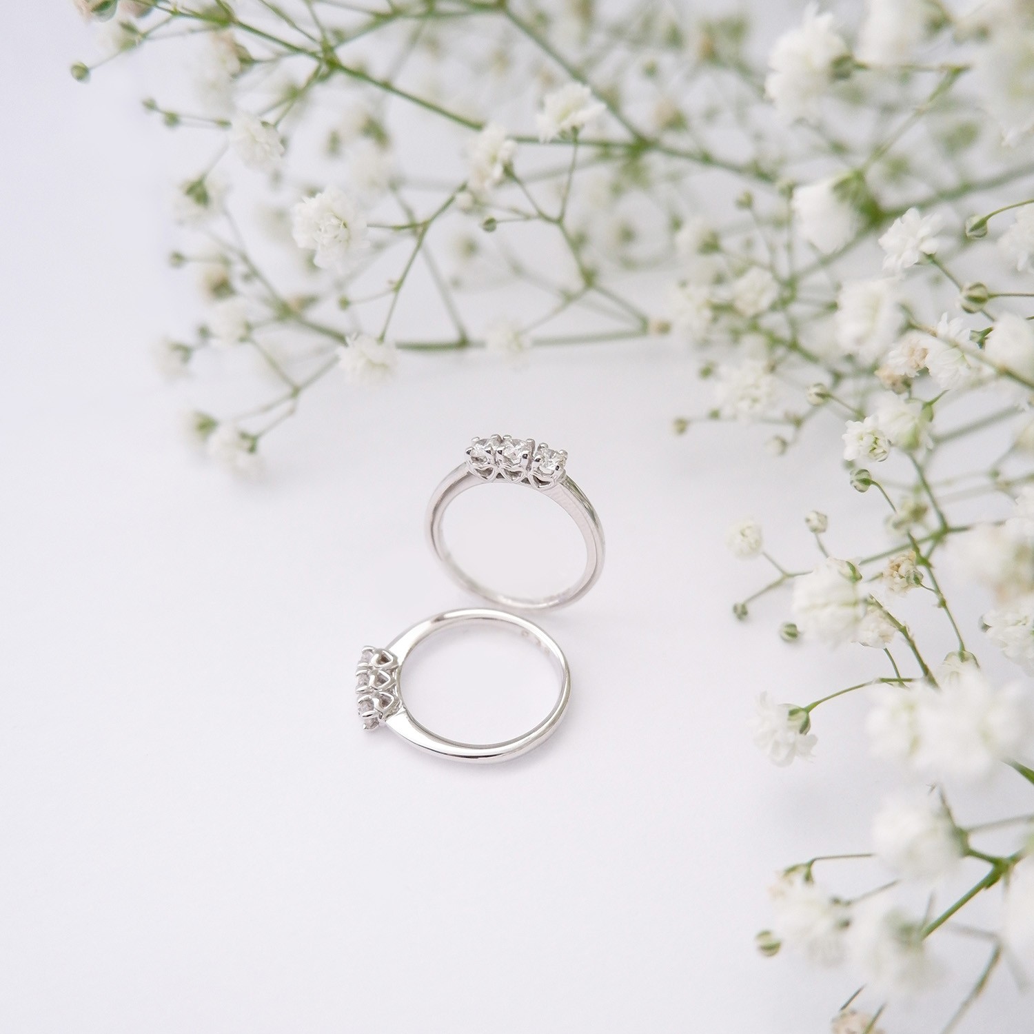 Anello Trilogy Heart in oro 18kt e diamanti