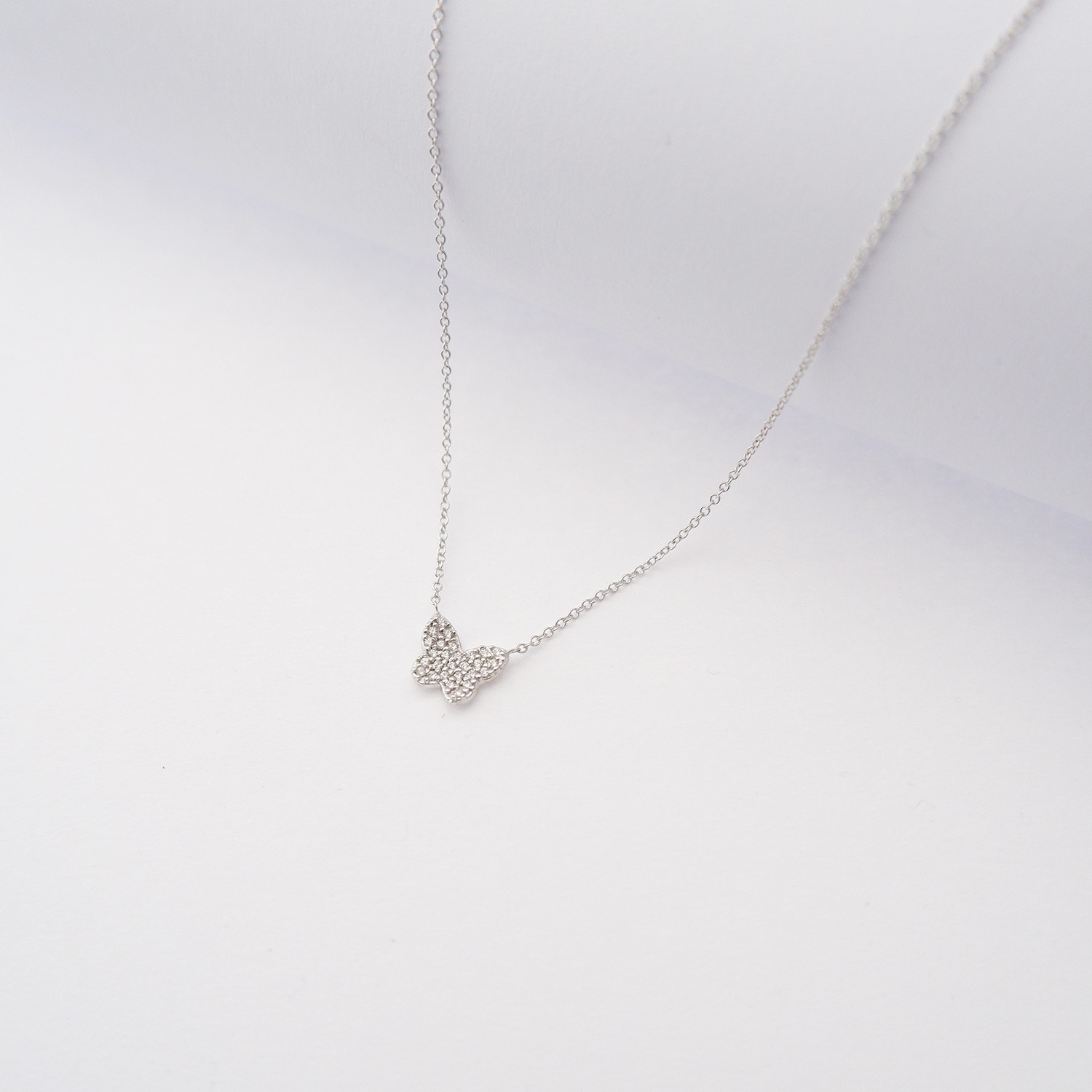 Collana Farfalla in oro bianco 18kt e zirconi