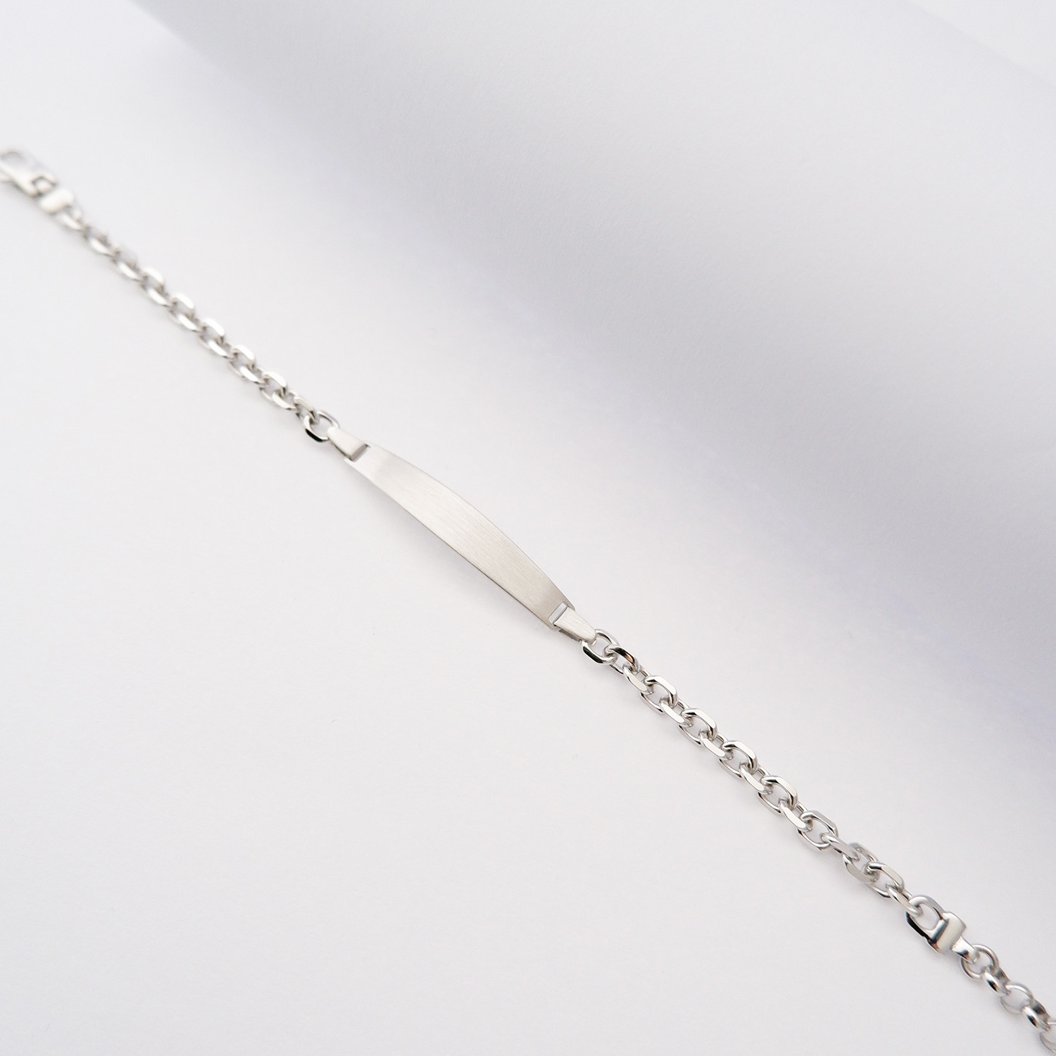 Bracciale Uomo Catena con Targa Satinata in Argento925